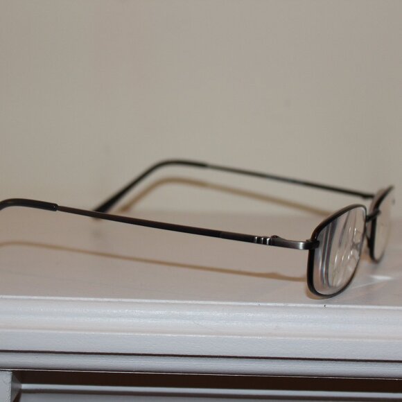 Hilco Reading Glasses +4.00 (VR105) - Picture 3 of 6